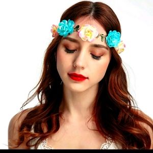 💞CLEARANCE❗️Pretty Floral Crown Headbands